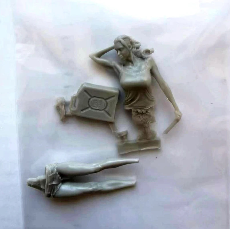 Model kit Resin kit Terrain vehicle female driver